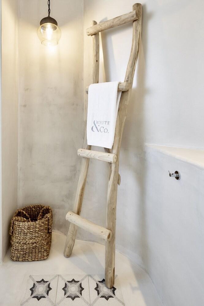 White & Co. La Torre Suites Pyrgos Kallistis ภายนอก รูปภาพ